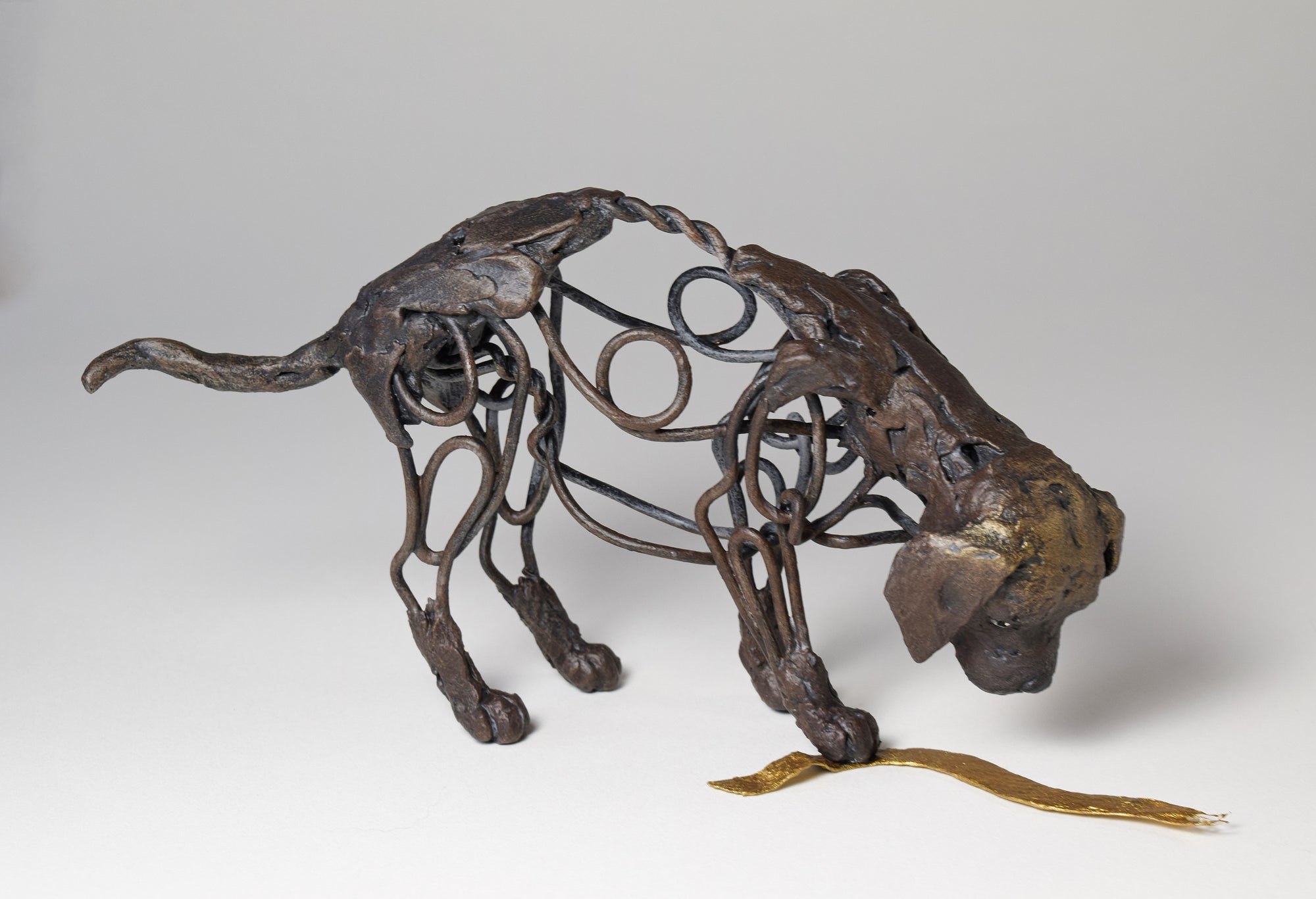 Air dry clay and wire Labrador dog sculpture by Susie Benes